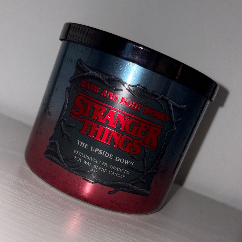 Bath & Body Works The Upside Down Candle